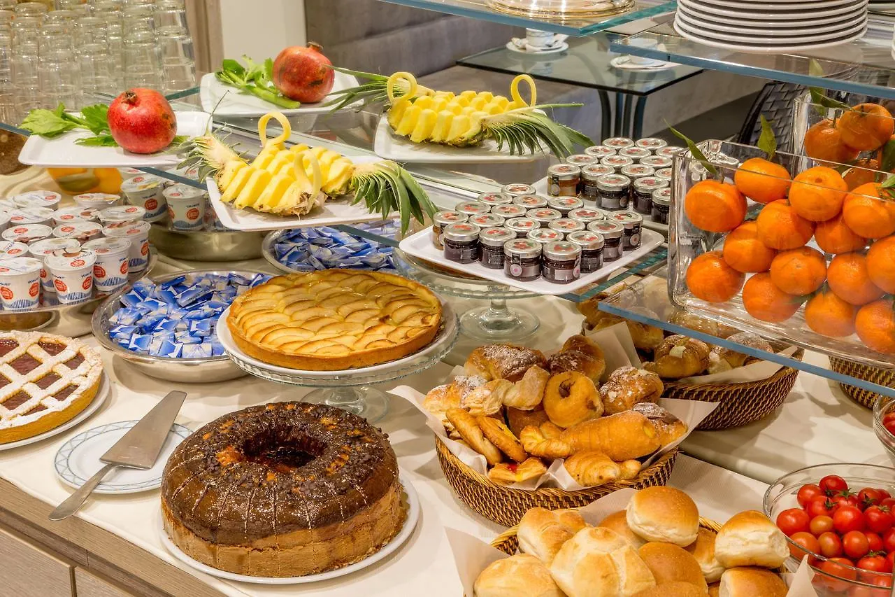 Ludovisi Palace Hotel Rome